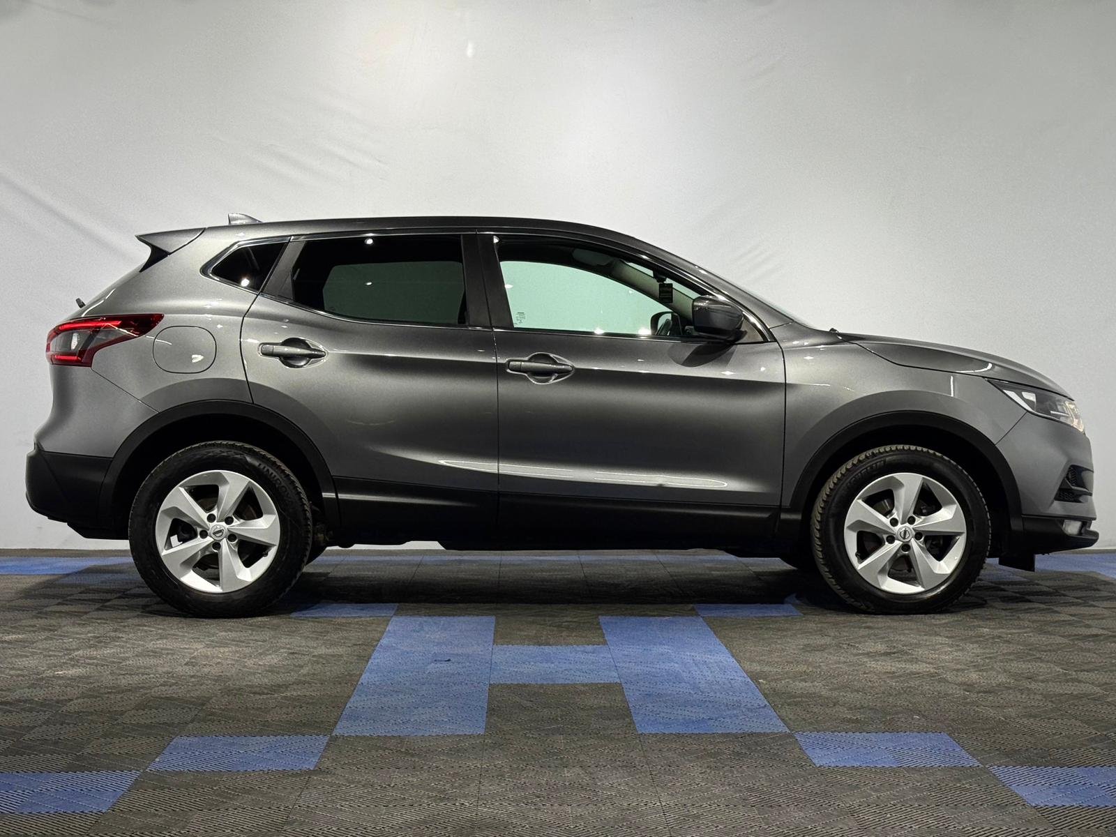 Nissan Qashqai J11 (2013 - 2021) image