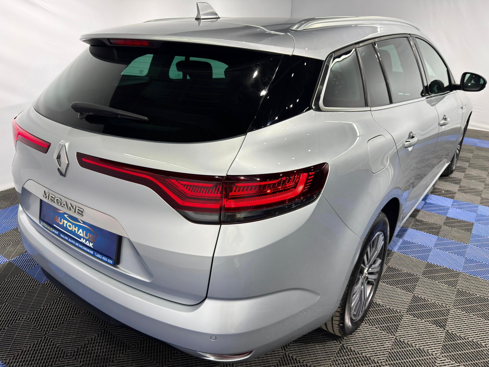 Renault Megane IV (2016 - ) image Renault Megane IV (2016 - ) image