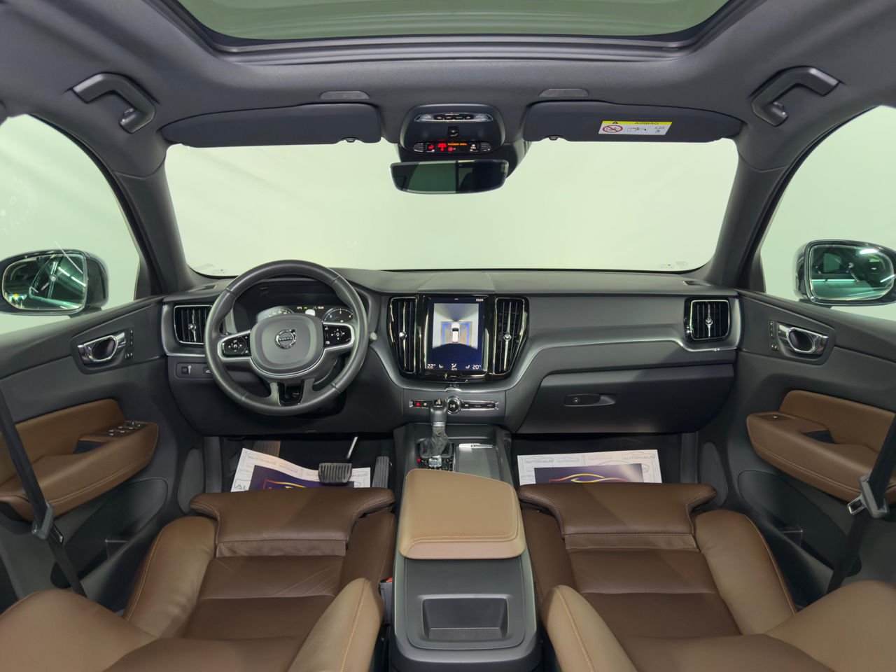 Volvo XC60 2017 - image Volvo XC60 2017 - image