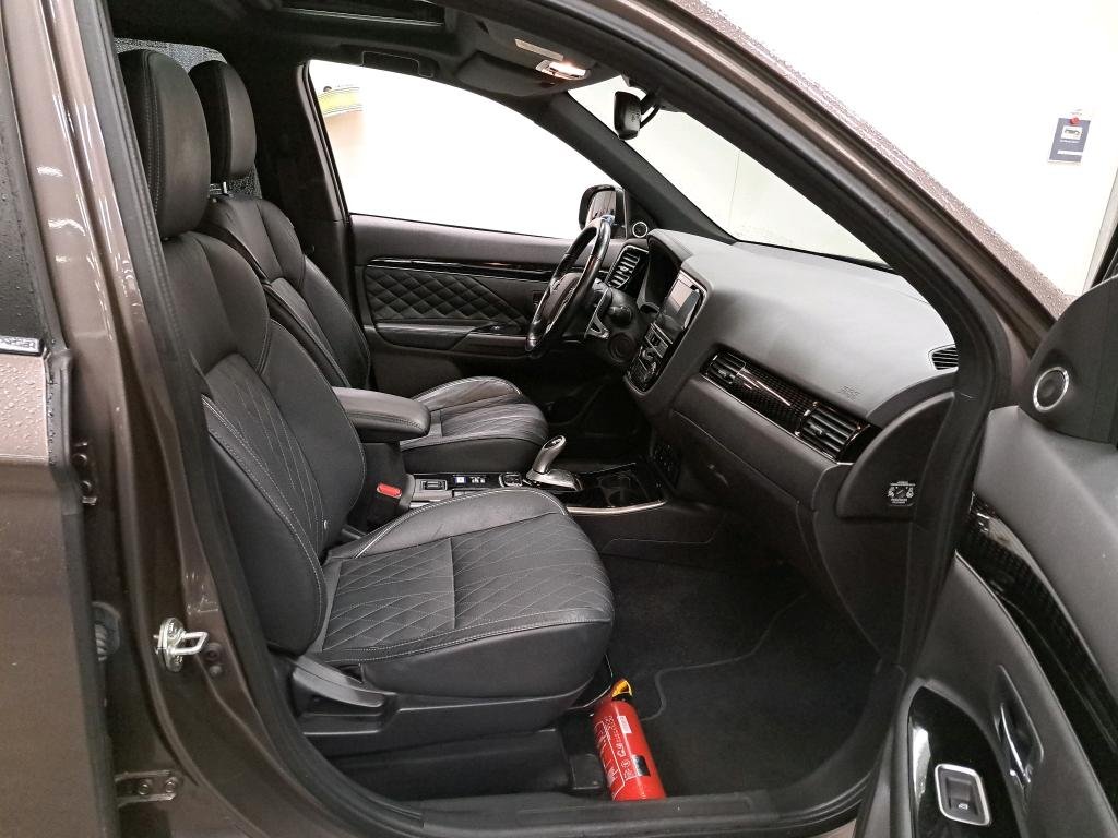 Mitsubishi Outlander III (2012 - 2021) image