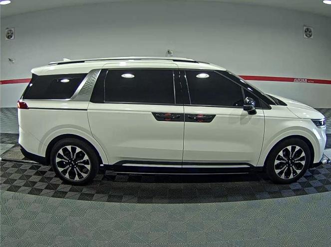 Kia Carnival IV (2020 - ) image