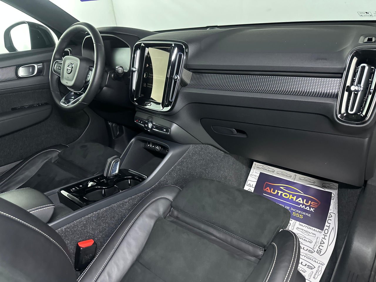 Volvo XC40 2017 - image Volvo XC40 2017 - image