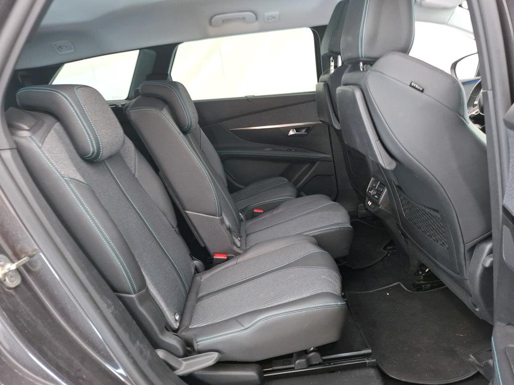 Peugeot 5008 II (2017 - ) image