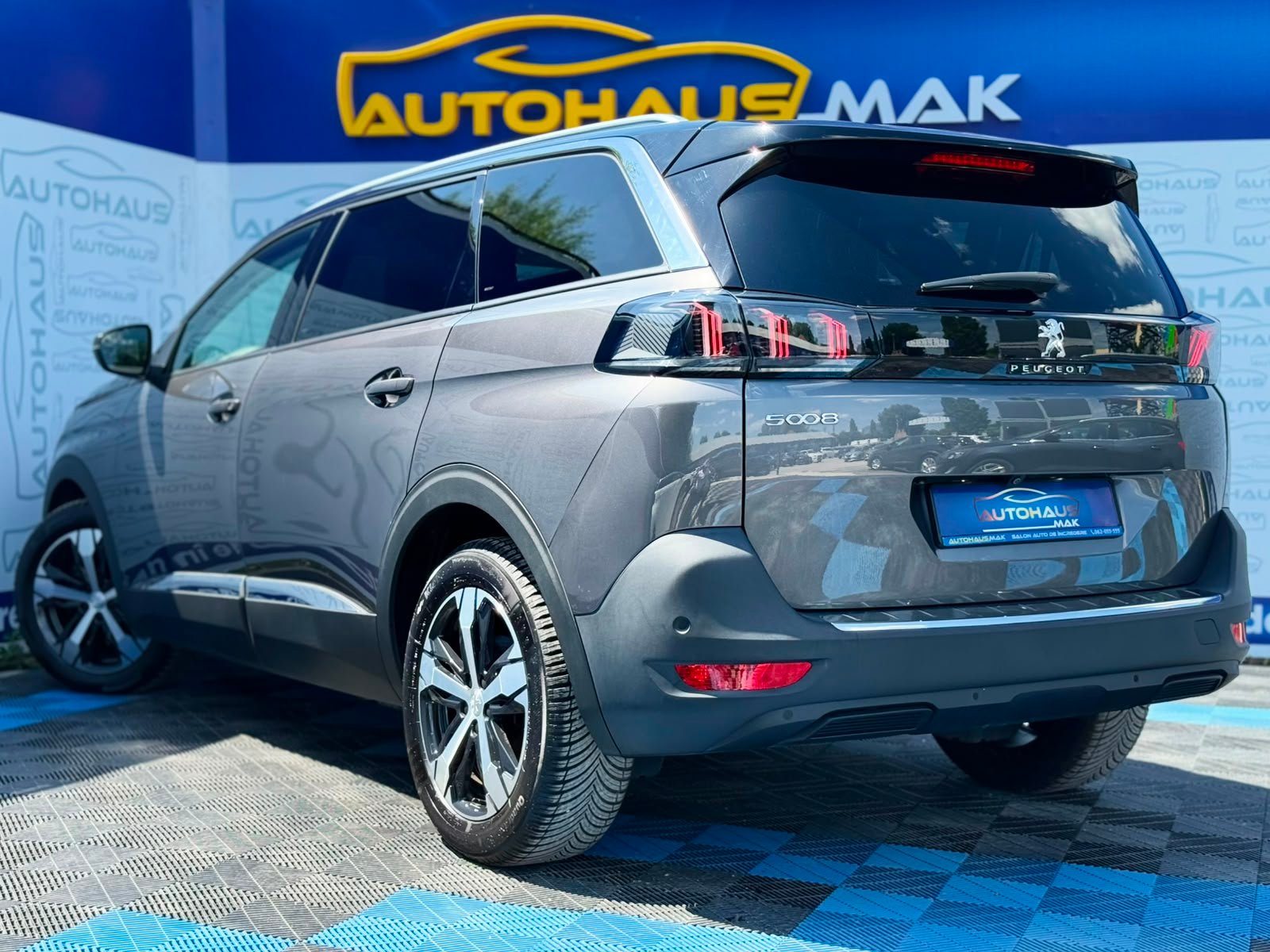 Peugeot 5008 II (2017 - ) image
