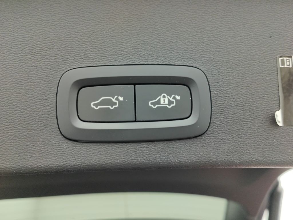 Volvo XC40 2017 - image Volvo XC40 2017 - image