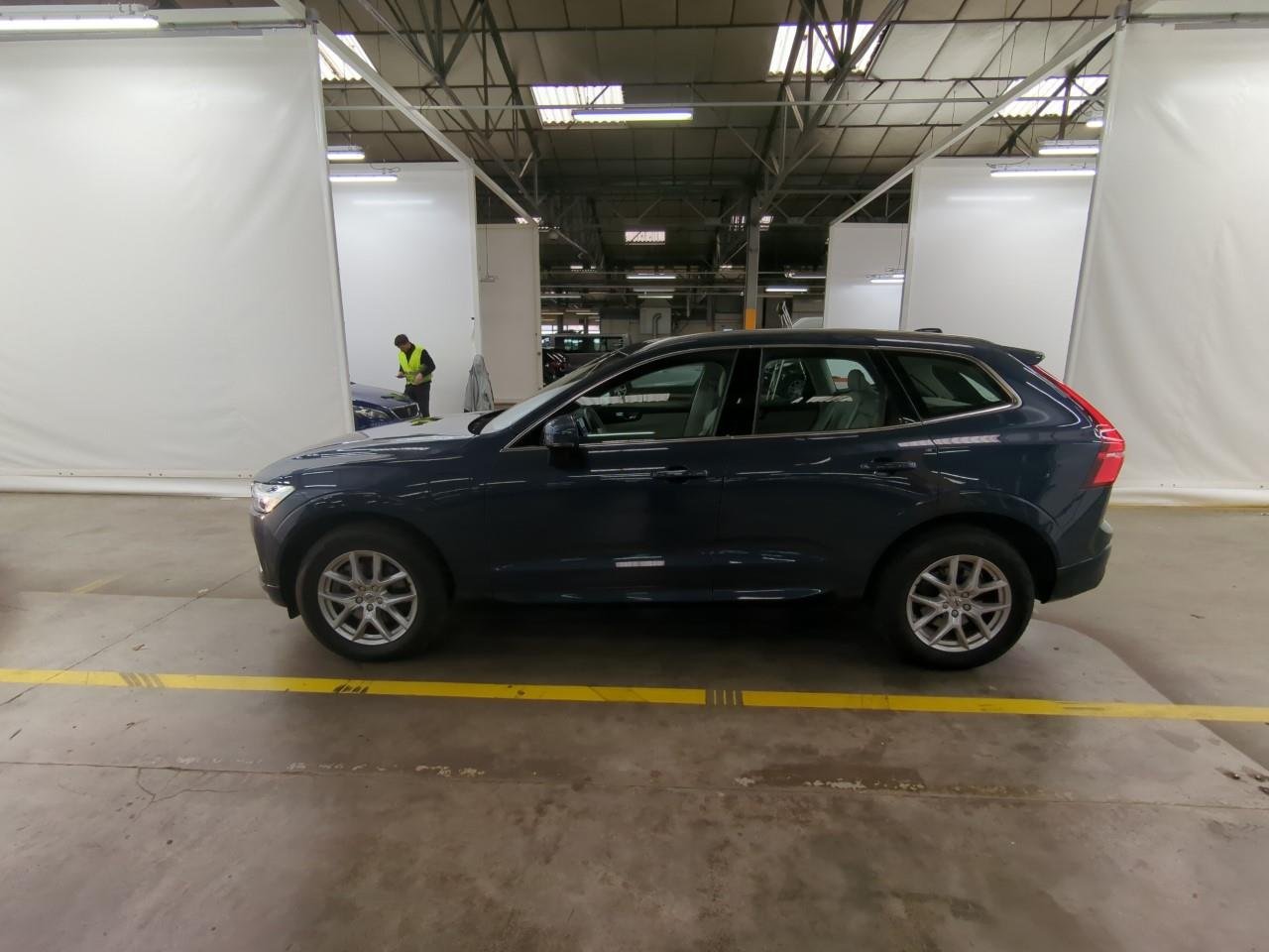 Volvo XC60 2017 - image Volvo XC60 2017 - image
