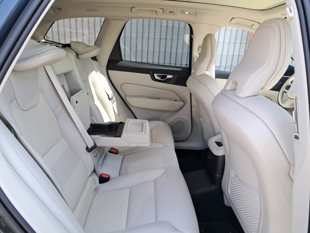 Volvo XC60 2017 - image Volvo XC60 2017 - image
