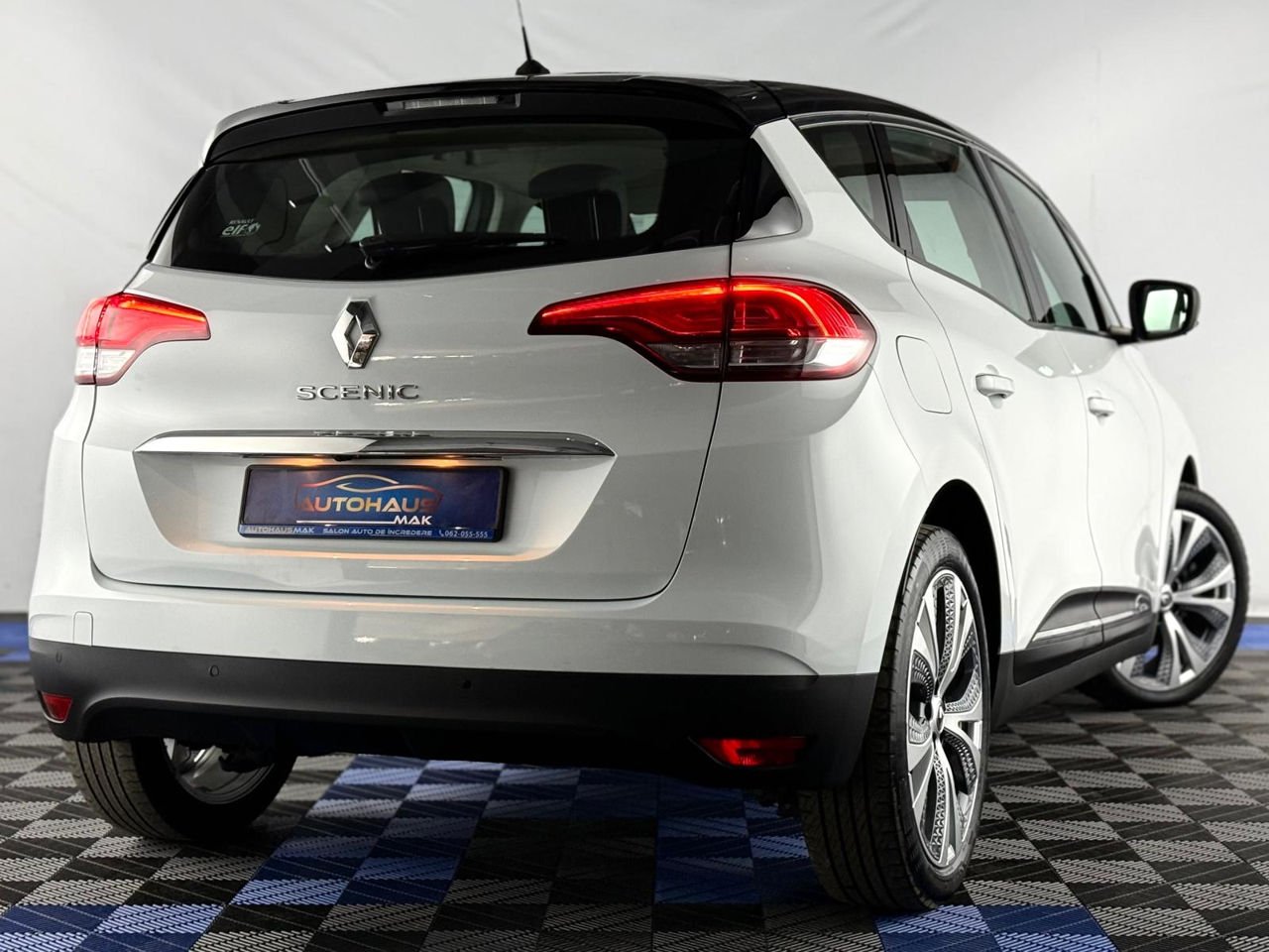 Renault Scenic IV (2016 - ) image