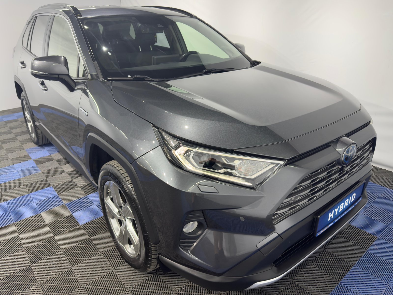 Toyota RAV4 2018 - image Toyota RAV4 2018 - image