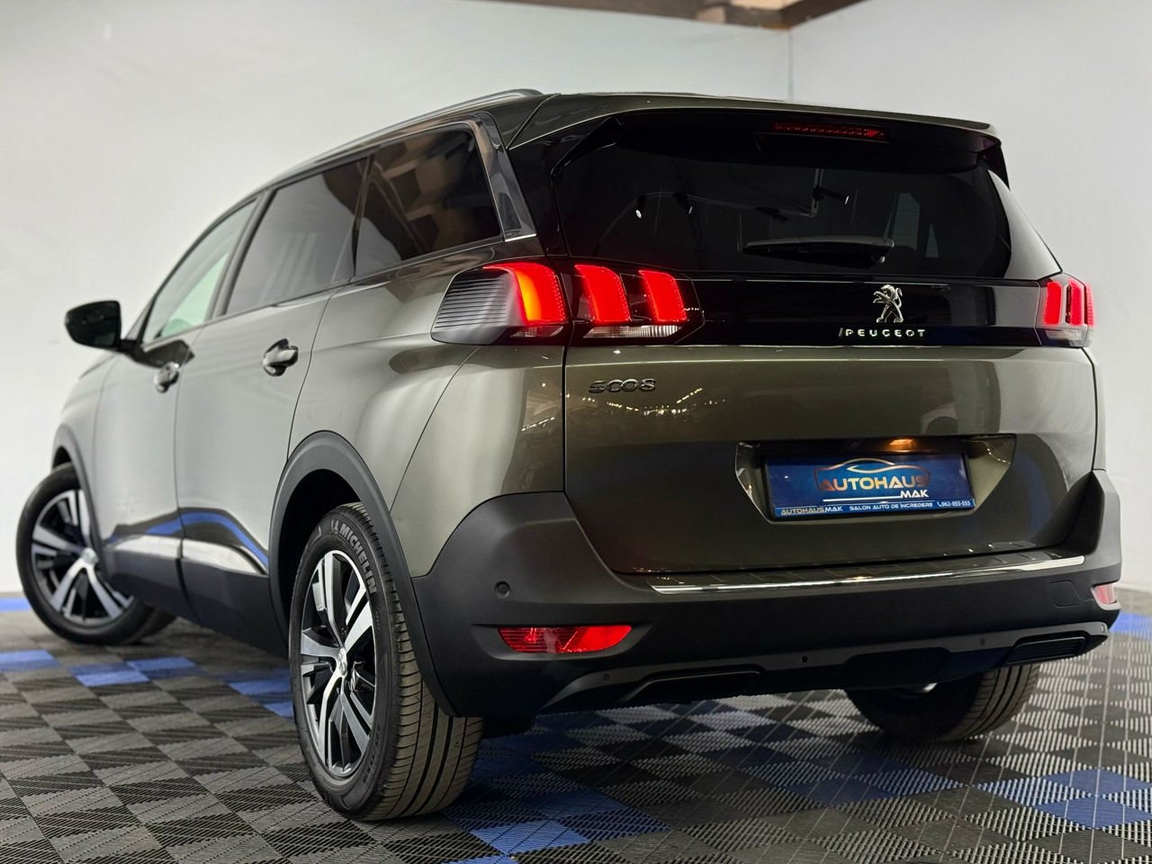 Peugeot 5008 II (2017 - ) image