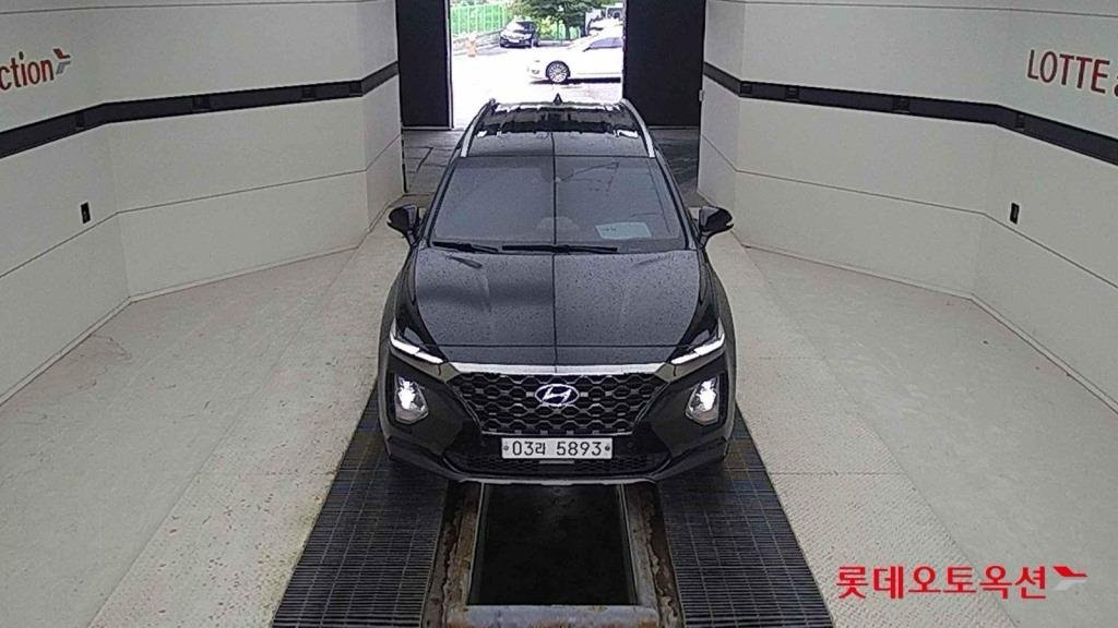 Hyundai Santa Fe IV (2018 - ) image