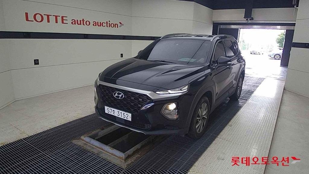 Hyundai Santa Fe IV (2018 - ) image