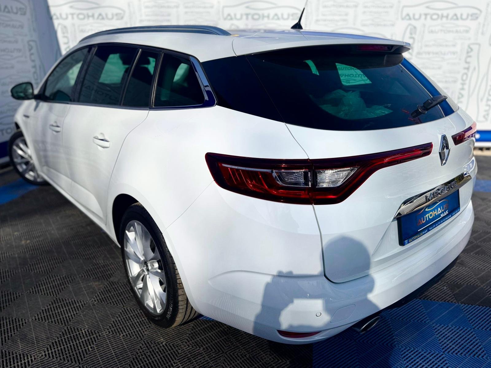 Renault Megane IV (2016 - ) image