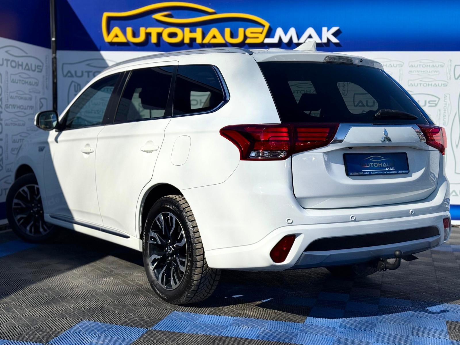 Mitsubishi Outlander III (2012 - 2021) image