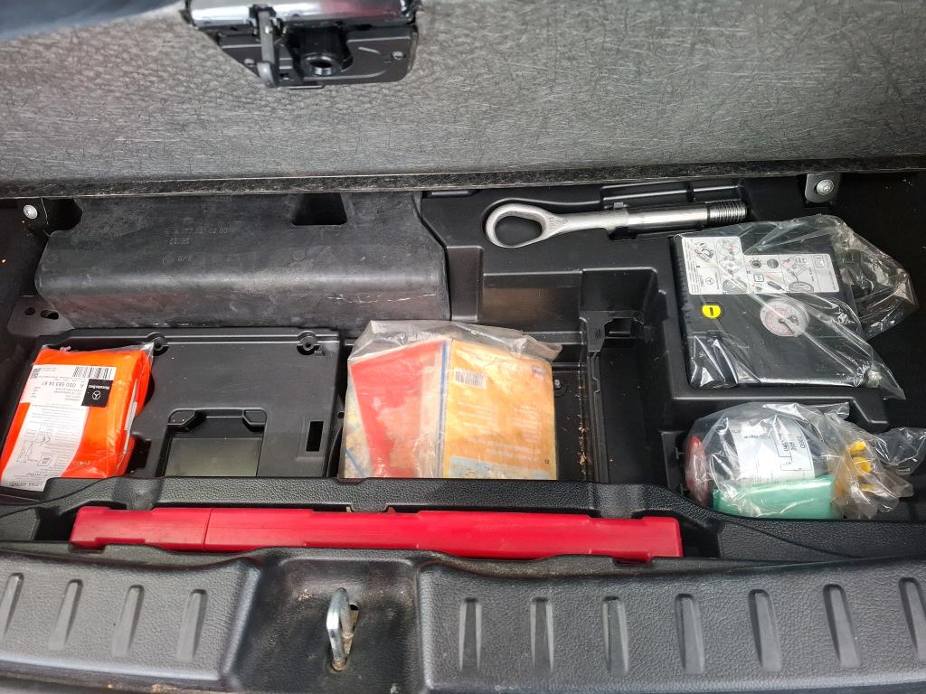 Mercedes-Benz GLA-Class H247 (2019 - ) image