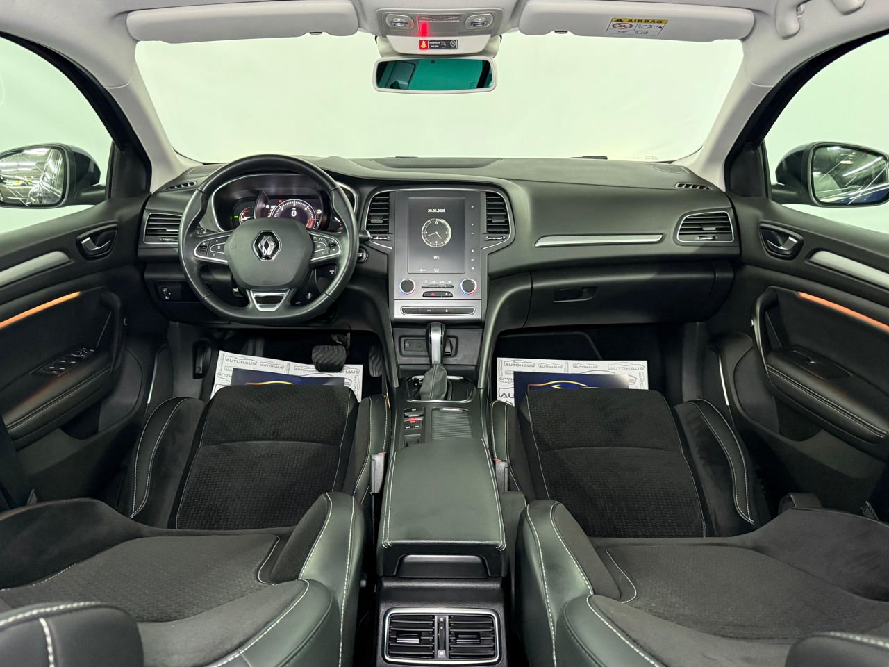 Renault Megane IV (2016 - ) image Renault Megane IV (2016 - ) image