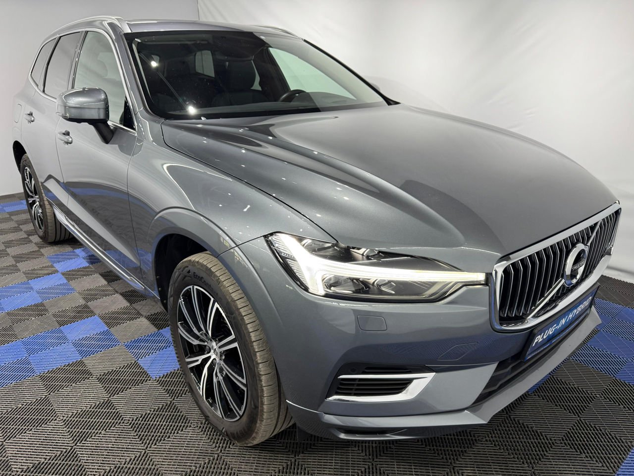 Volvo XC60 2017 - image Volvo XC60 2017 - image