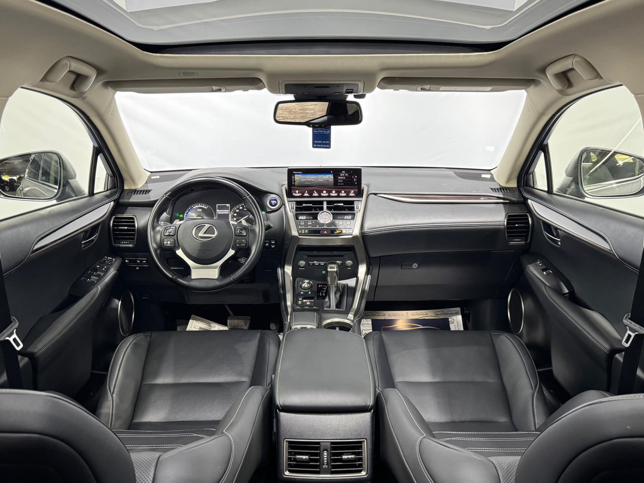 Lexus NX I (2014 - 2021) image Lexus NX I (2014 - 2021) image