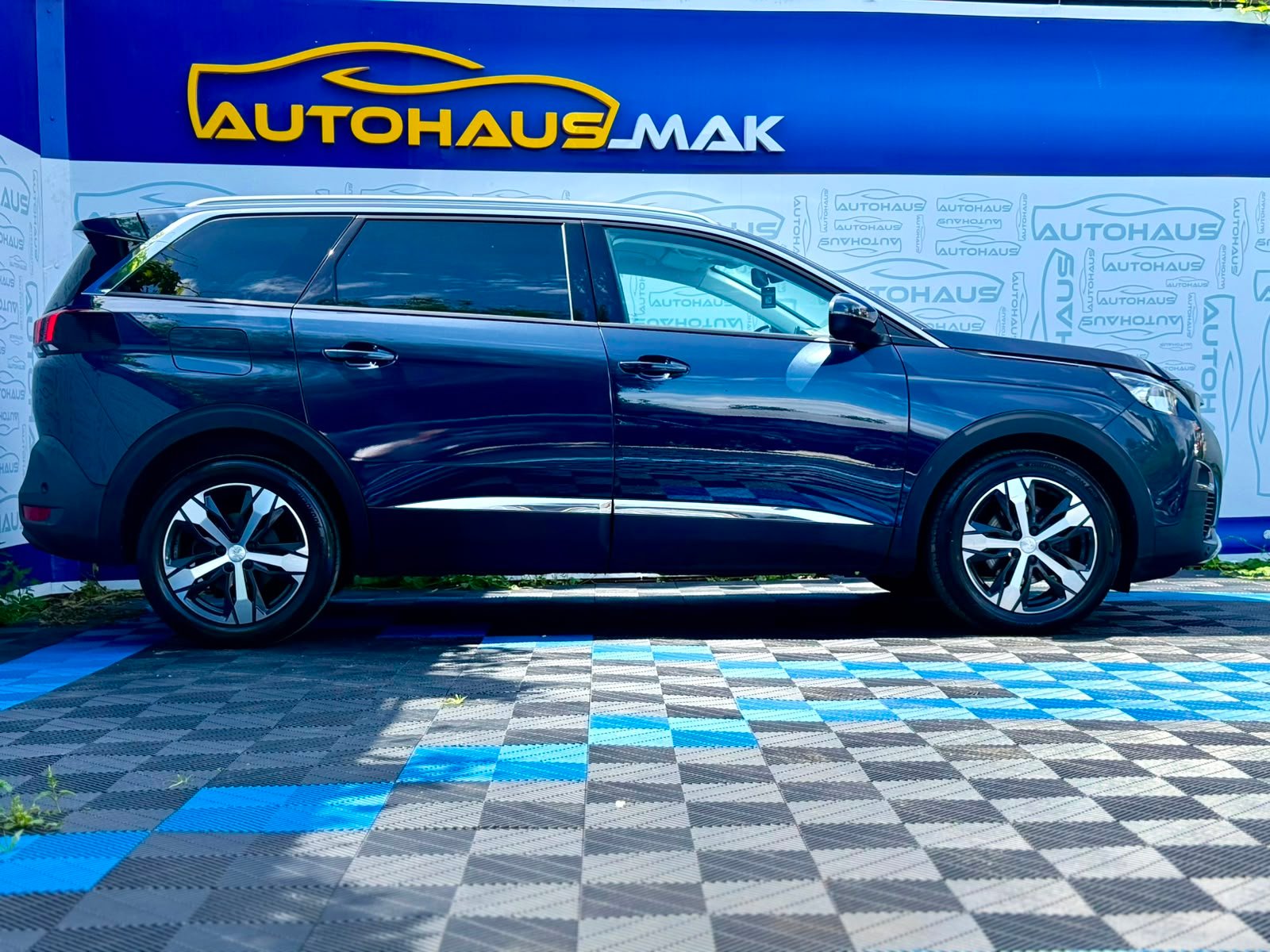 Peugeot 5008 II (2017 - ) image