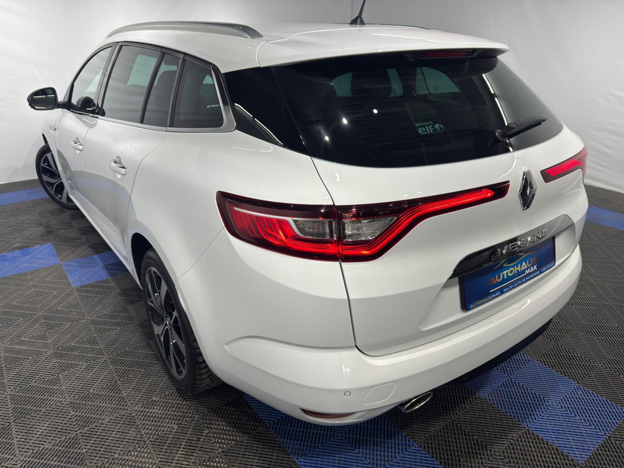 Renault Megane IV (2016 - ) image