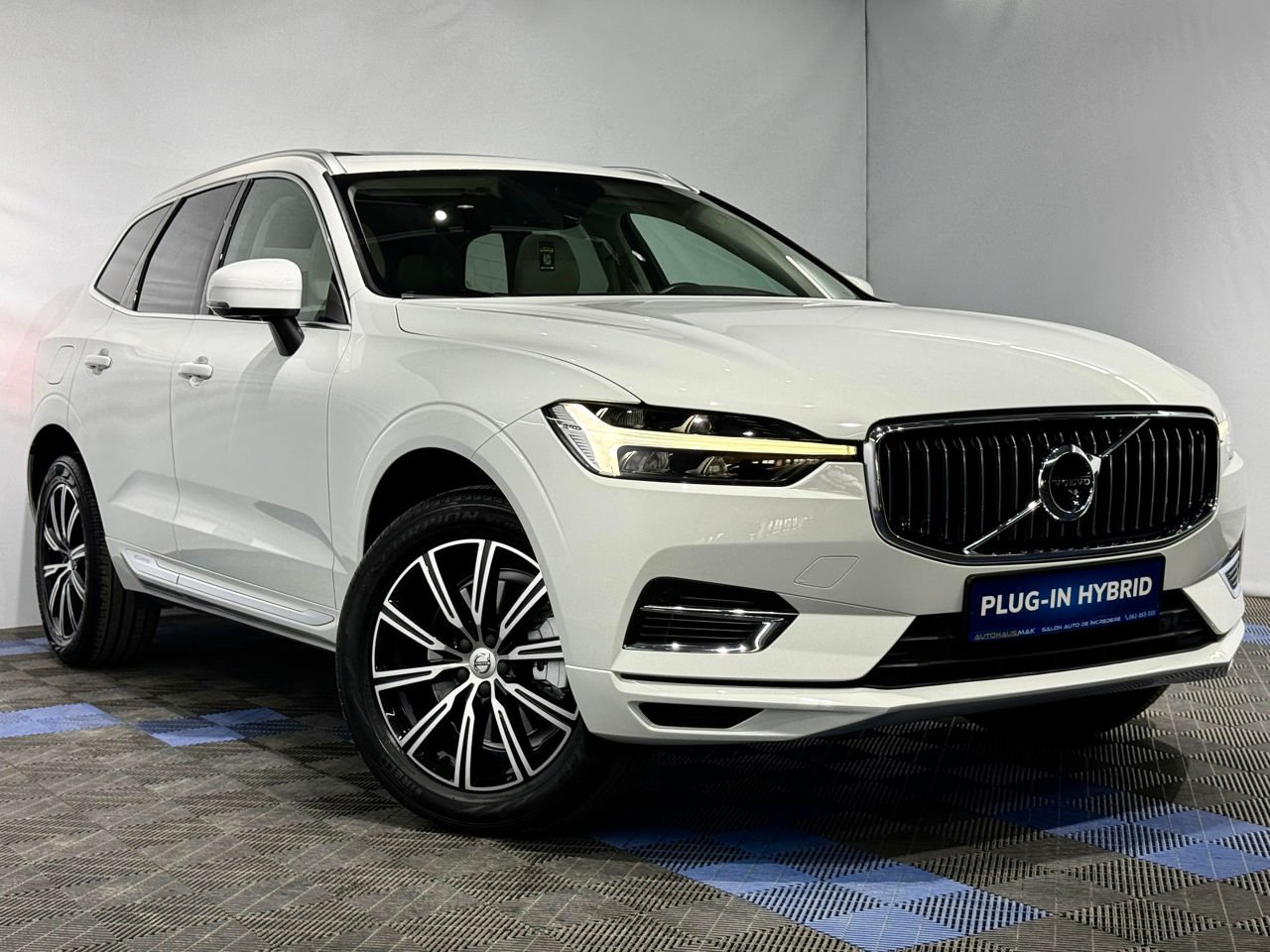 Volvo XC60 2017 - image Volvo XC60 2017 - image