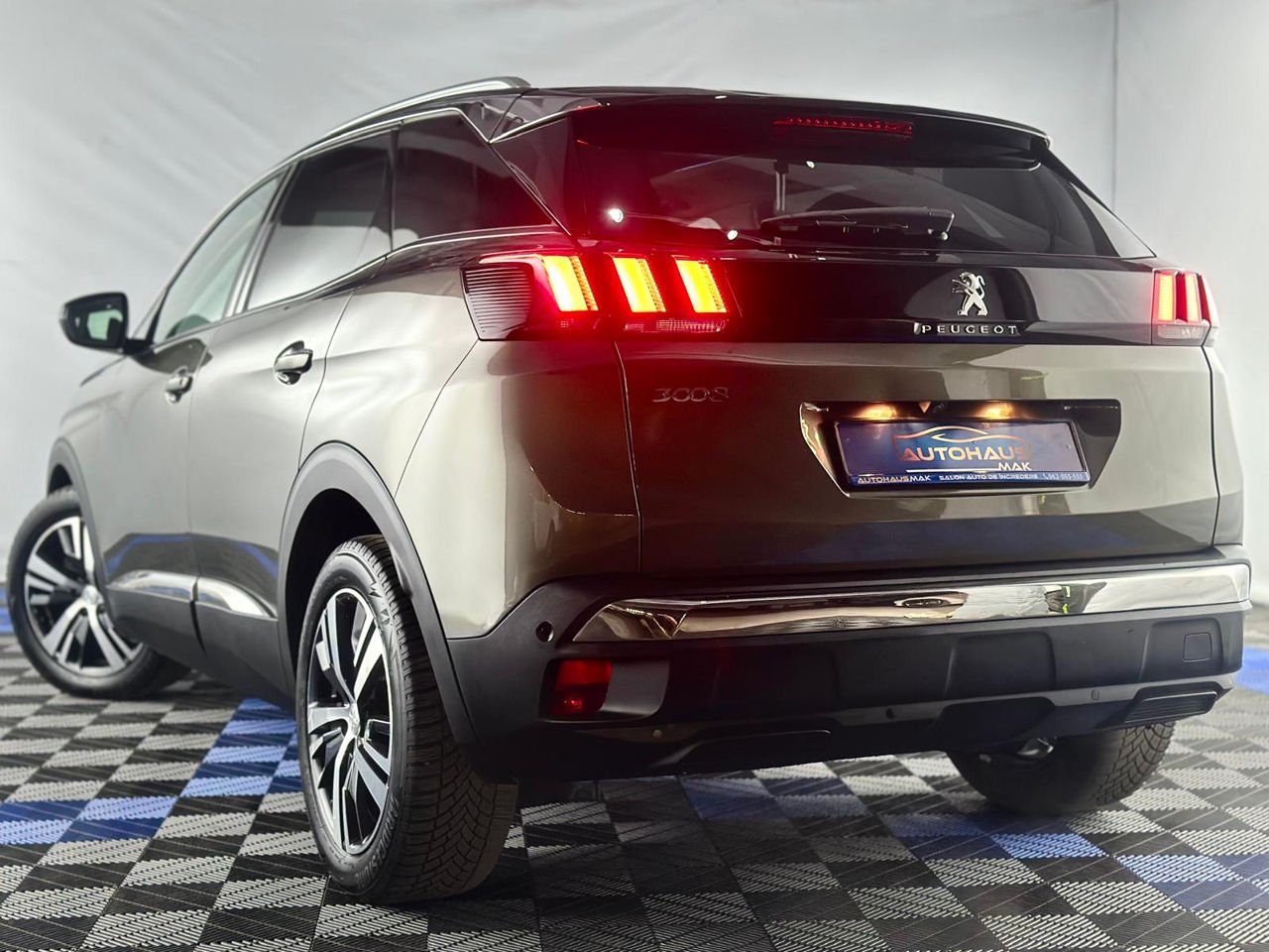 Peugeot 3008 II (2016 - ) image