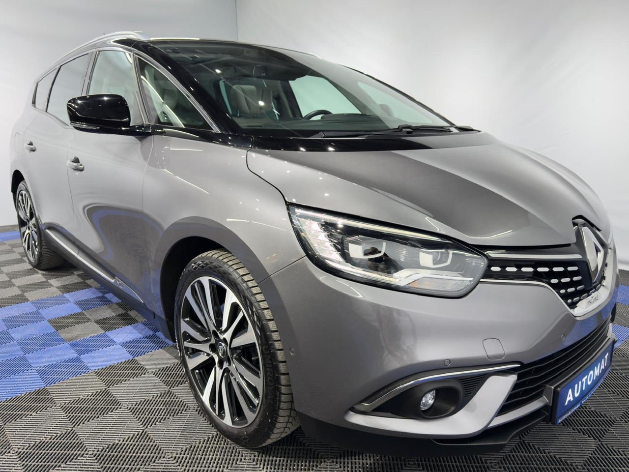 Renault Scenic IV (2016 - 2022) image Renault Scenic IV (2016 - 2022) image