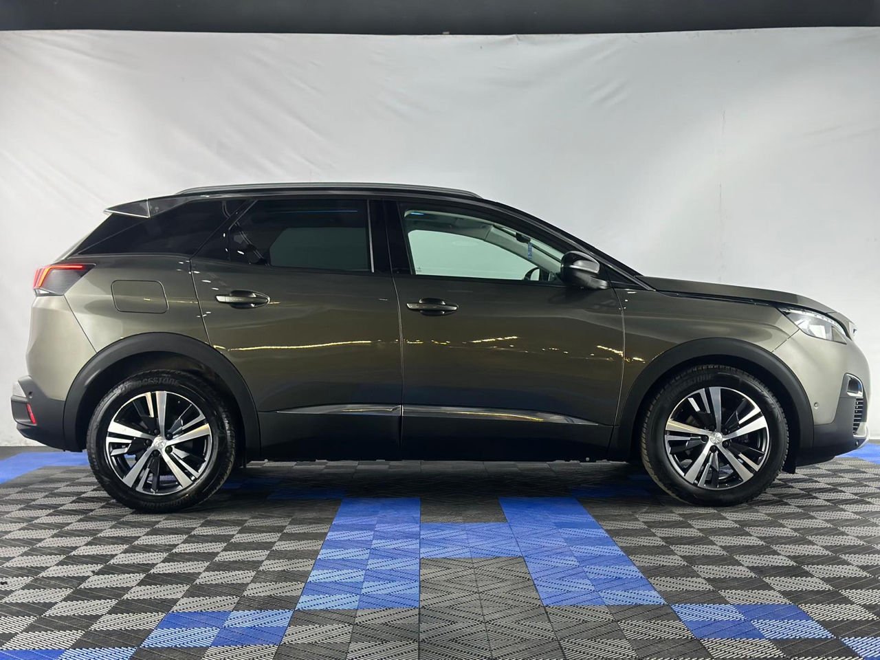 Peugeot 3008 II (2016 - ) image