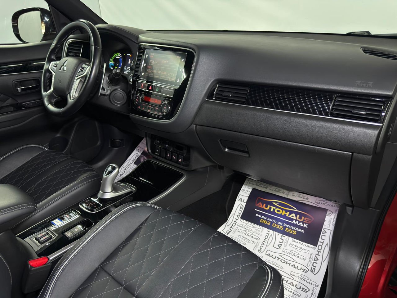 Mitsubishi Outlander III (2012 - 2021) image Mitsubishi Outlander III (2012 - 2021) image
