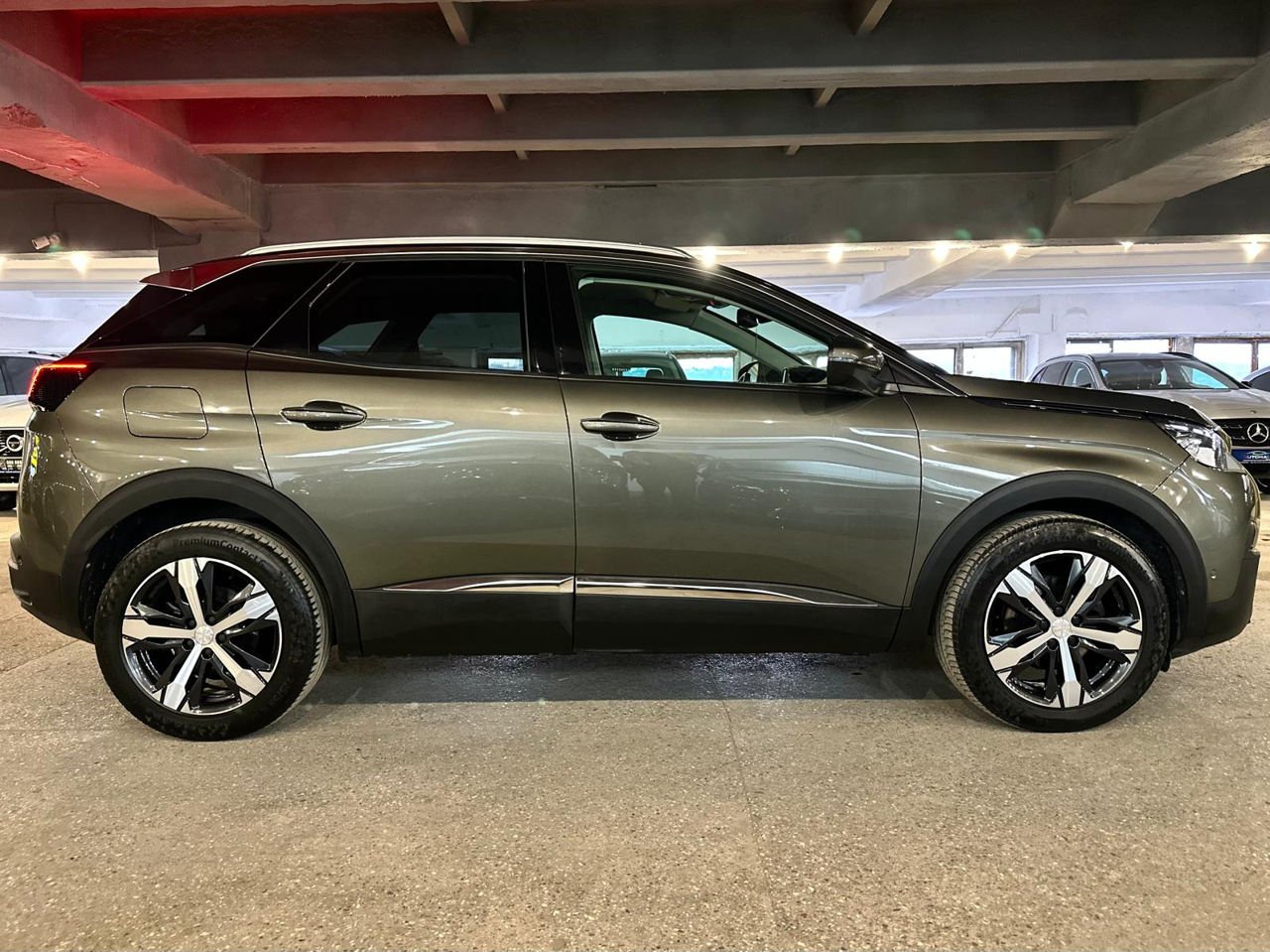 Peugeot 3008 II (2016 - ) image