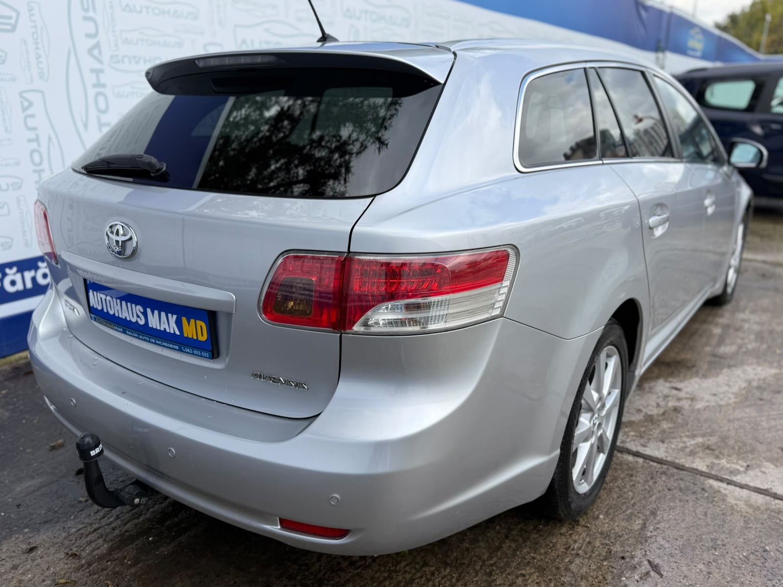 Toyota Avensis 2008 - 2018 image