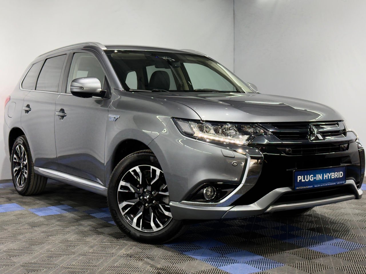 Mitsubishi Outlander III (2012 - 2021) image Mitsubishi Outlander III (2012 - 2021) image