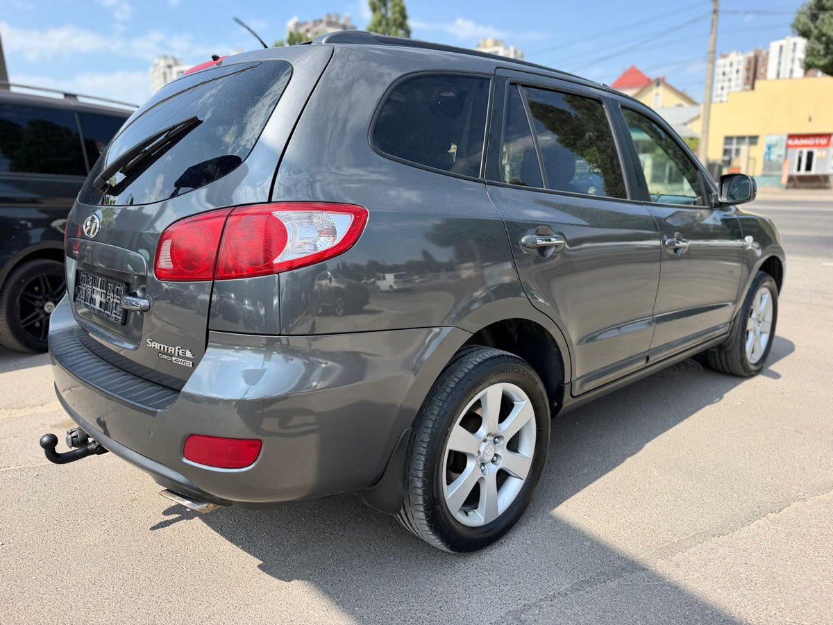 Hyundai Santa Fe II (2006 - 2012) image
