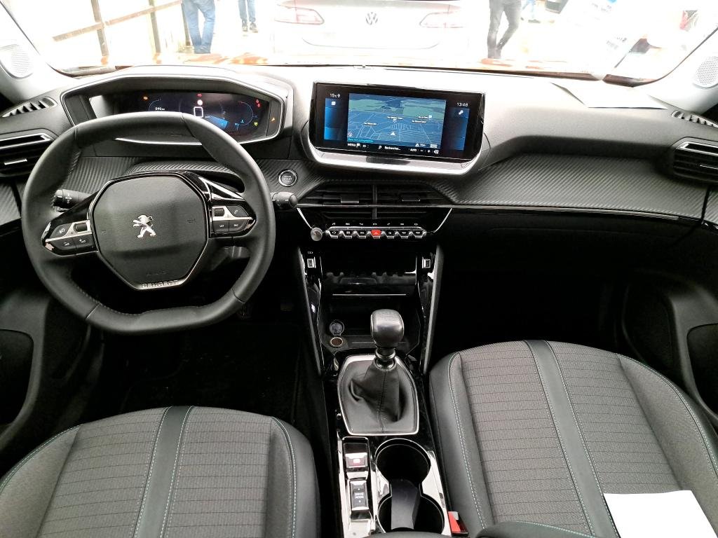 Peugeot 2008 II (2019 - ) image