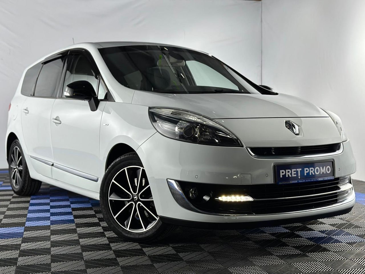 Renault Scenic III (2009 - 2016) image