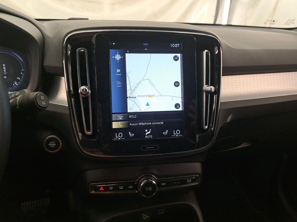 Volvo XC40 2017 - image Volvo XC40 2017 - image