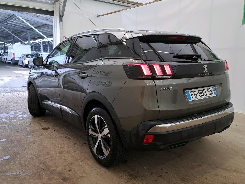 Peugeot 3008 II (2016 - ) image