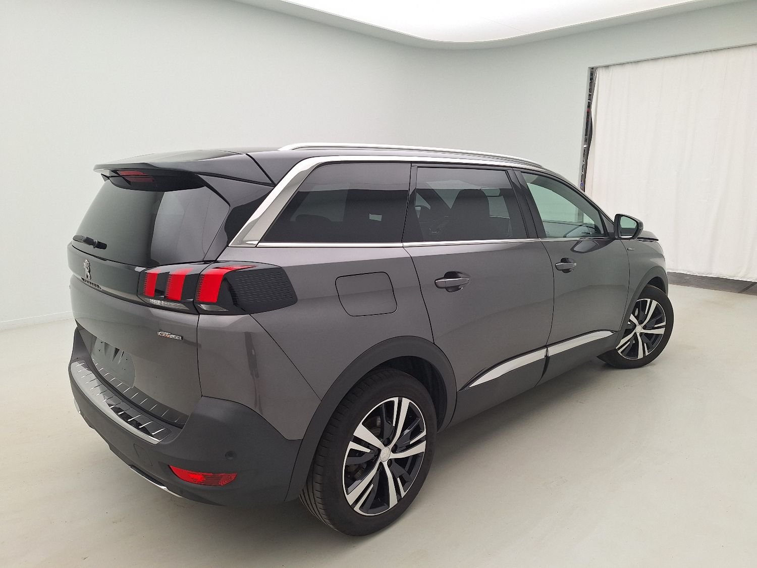 Peugeot 5008 II (2017 - ) image