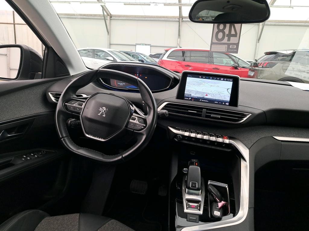 Peugeot 3008 II (2016 - ) image Peugeot 3008 II (2016 - ) image