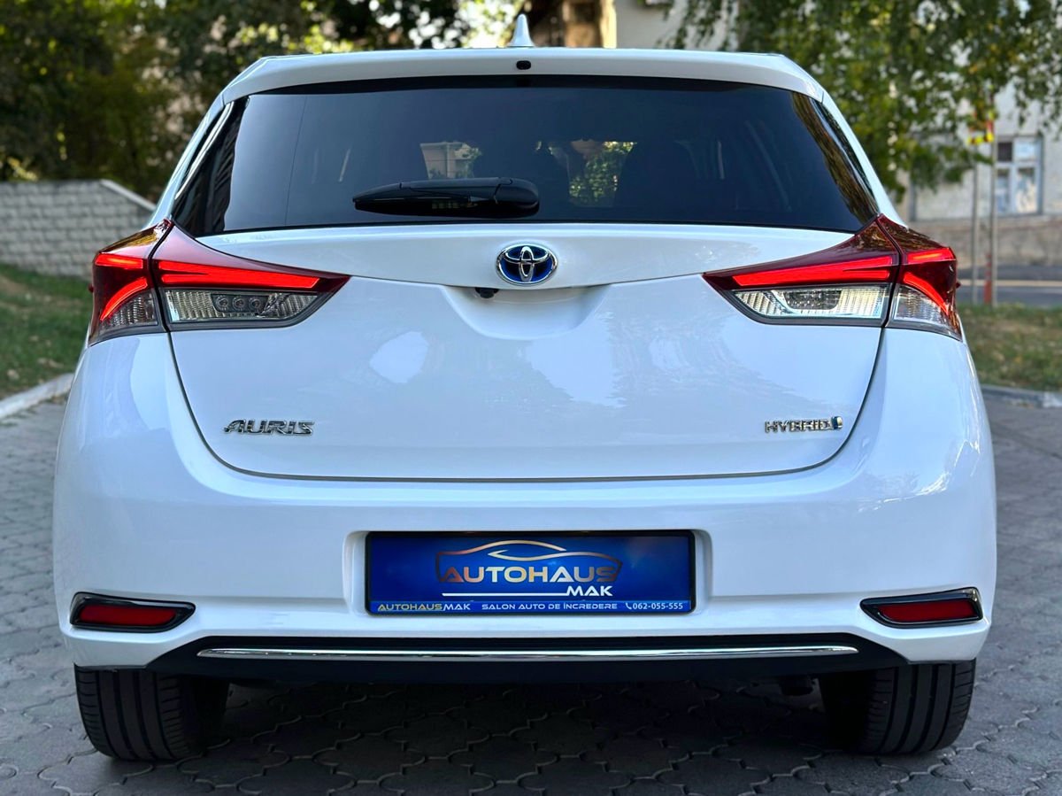 Toyota Auris 2012 - 2018 image