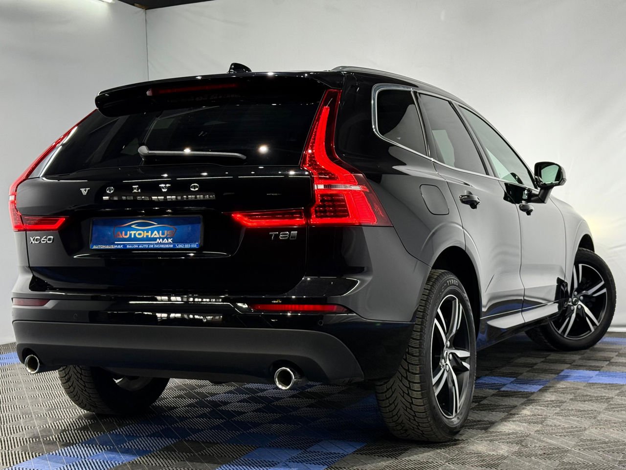 Volvo XC60 2017 - image Volvo XC60 2017 - image
