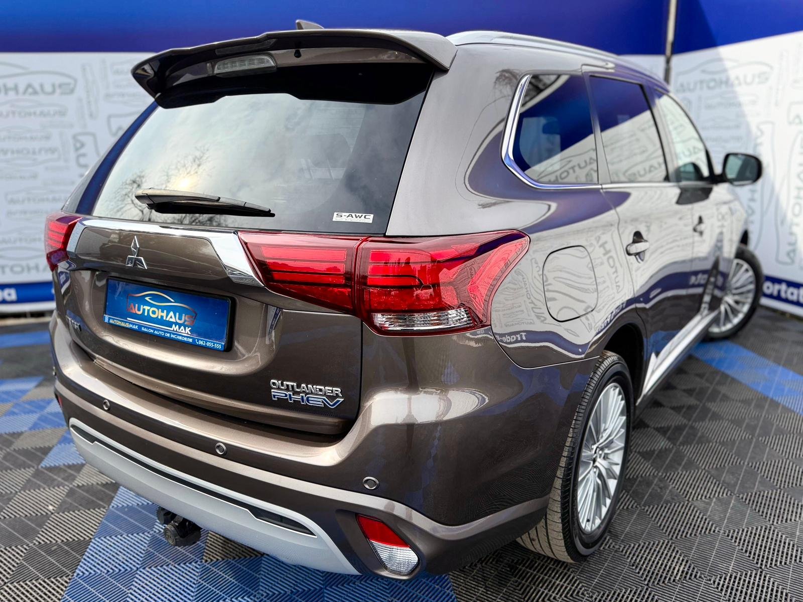 Mitsubishi Outlander III (2012 - 2021) image