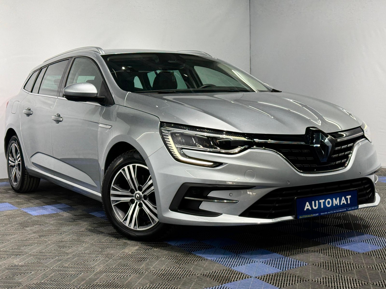 Renault Megane IV (2016 - ) image Renault Megane IV (2016 - ) image