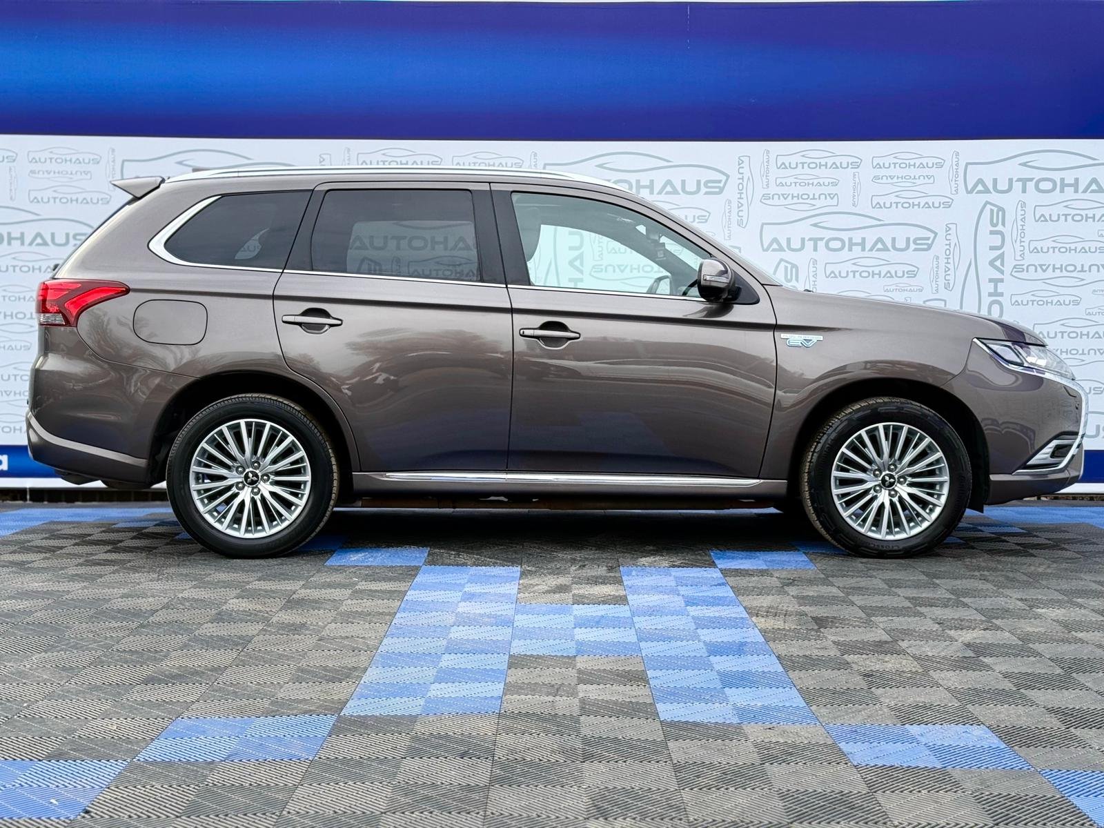 Mitsubishi Outlander III (2012 - 2021) image