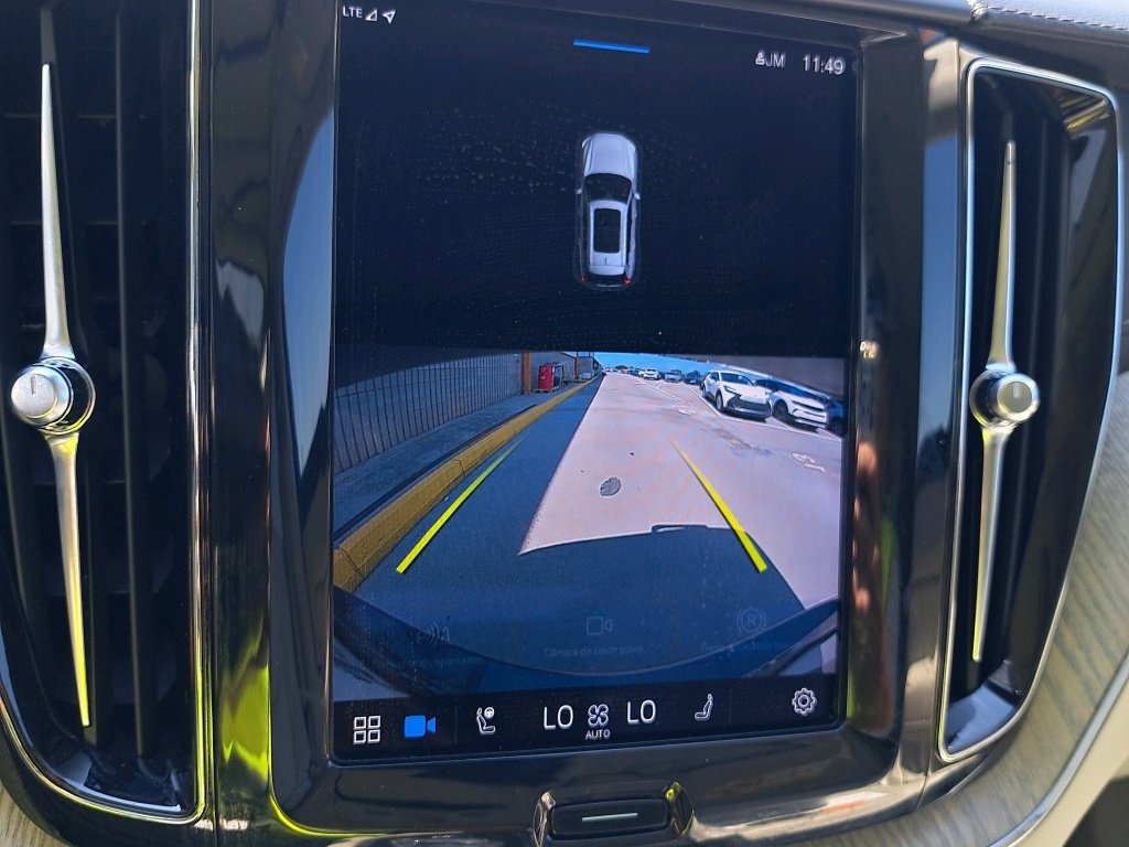 Volvo XC60 2017 - image Volvo XC60 2017 - image