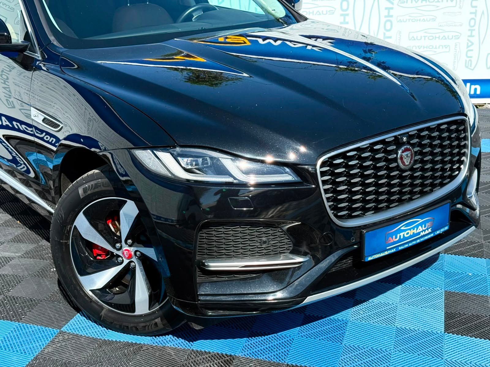 Jaguar F-PACE I (2015 - ) image
