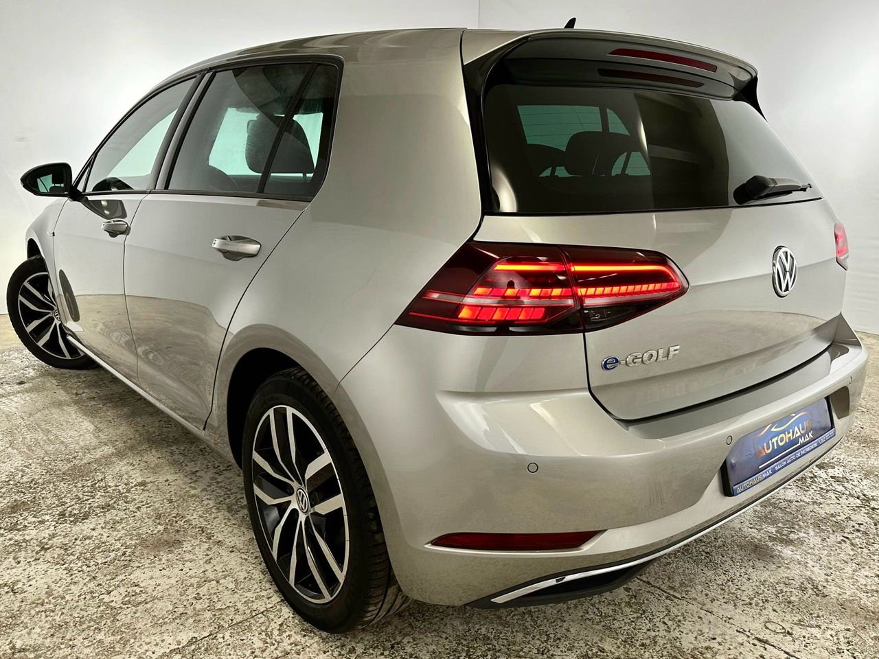 Volkswagen Golf VII (2012 - 2020) image