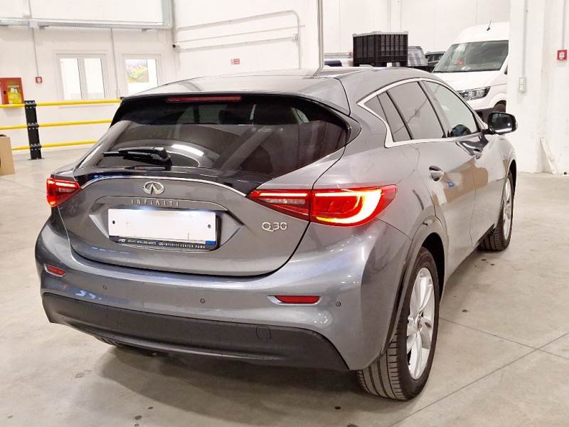 Infiniti Q30 I (2015 - 2020) image