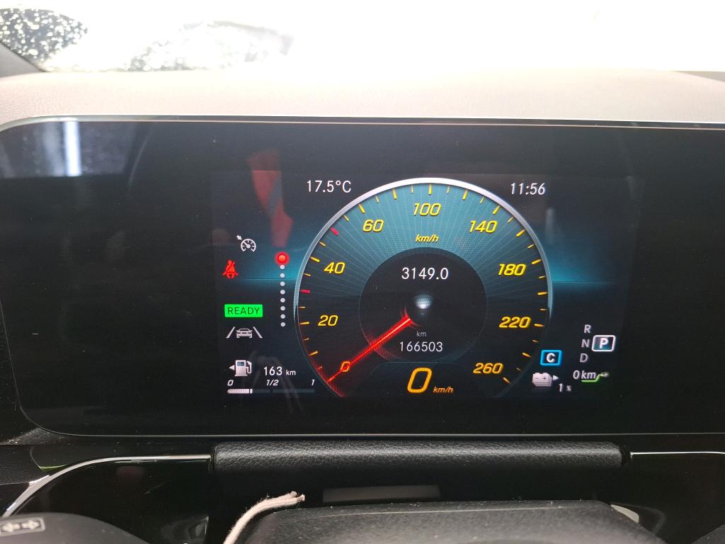 Mercedes-Benz GLA-Class H247 (2019 - ) image