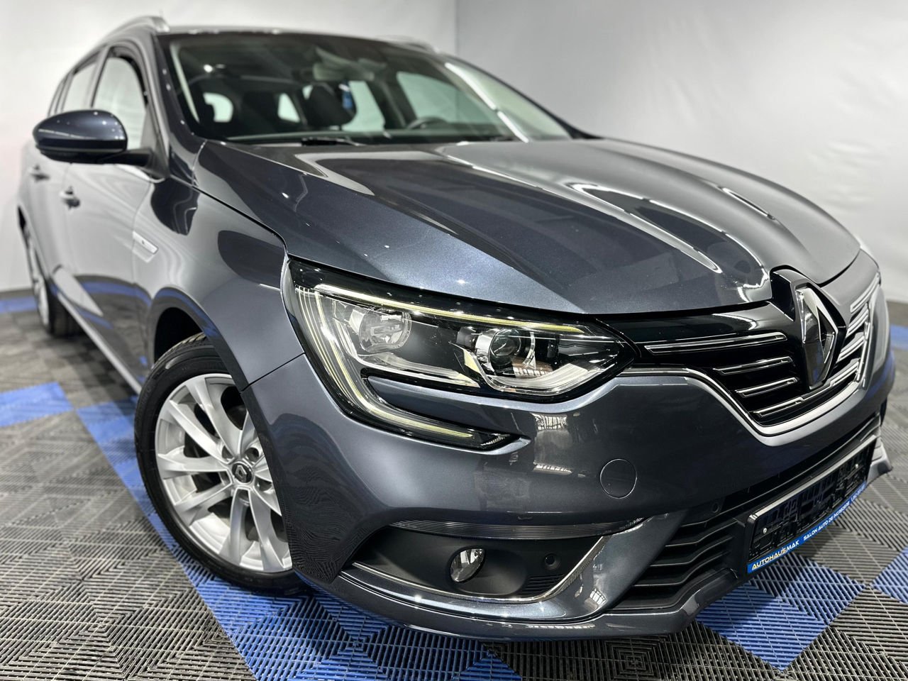 Renault Megane IV (2016 - ) image Renault Megane IV (2016 - ) image
